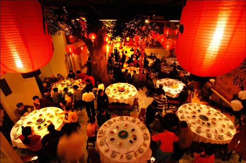 天金岡年夜飯習俗大訪查：大年三十兒，你的家鄉年夜飯都吃啥？